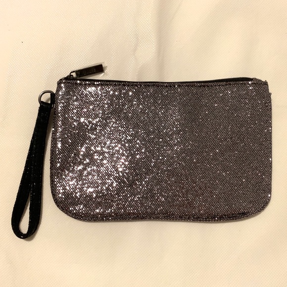 🆕 New Shiny Wristlet - Picture 6 of 14